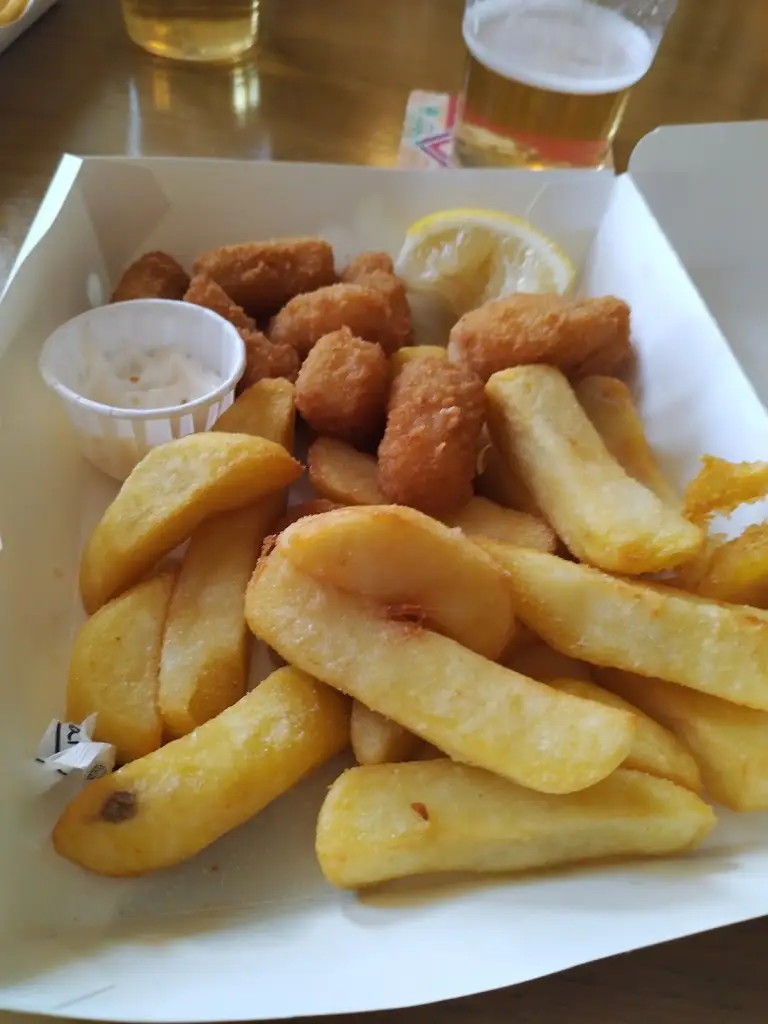 julie thompson_The White Hart_Hockley_review