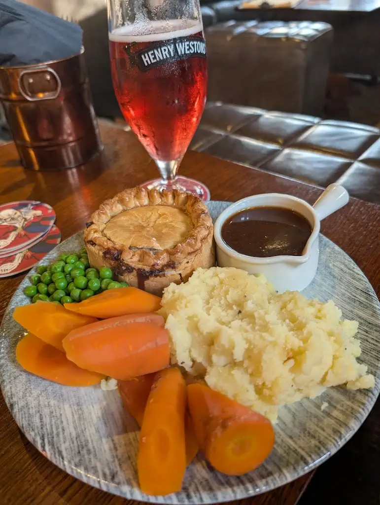 Simon Quirk_Coach House, Bentham_High Bentham_recensione