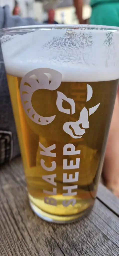 The Sundial_High Bentham_slider_image_3