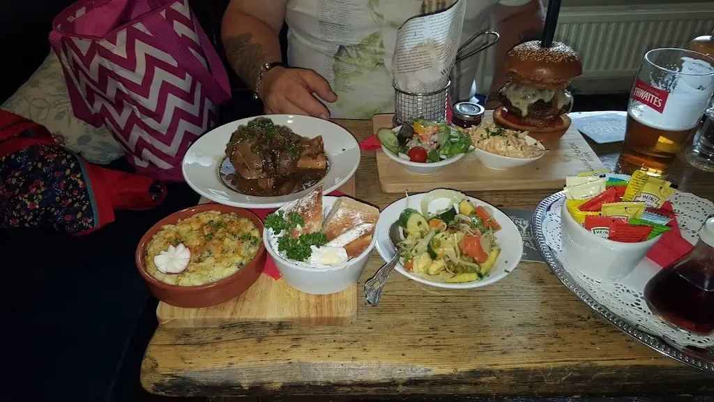 Menu_Game Cock_High Bentham_image_5