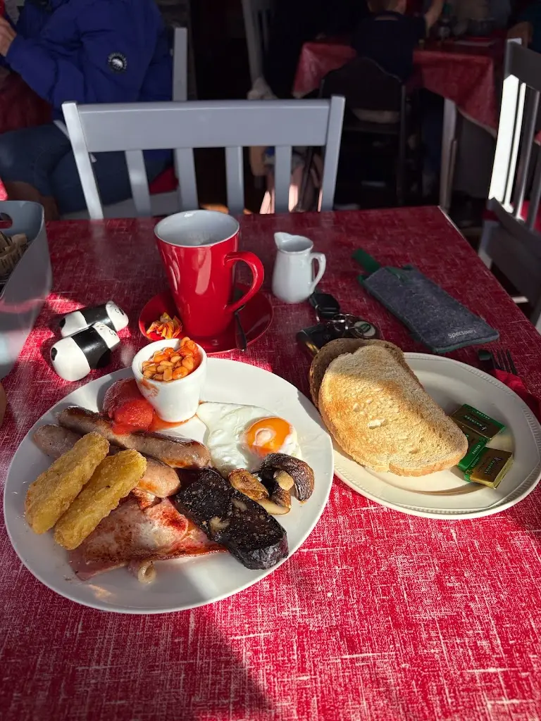 brian curran_G & Mo's_High Bentham_review