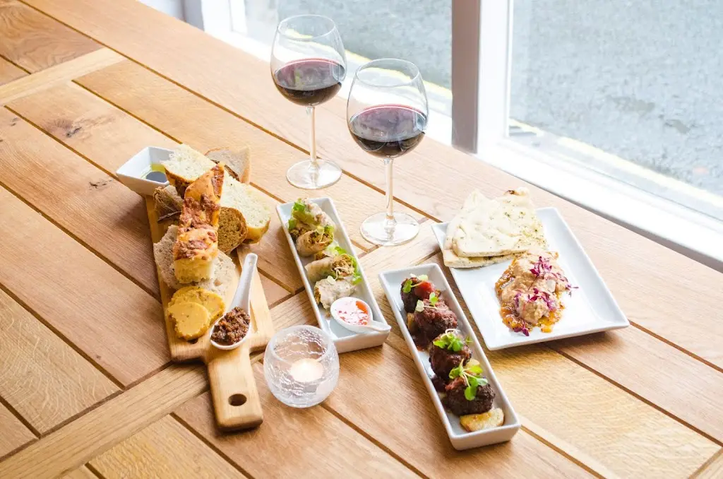 Number Nine Restaurant & Bar_High Bentham_slider_image_3