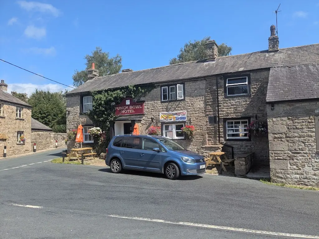 Punch Bowl Bentham_High Bentham_slider_image_3