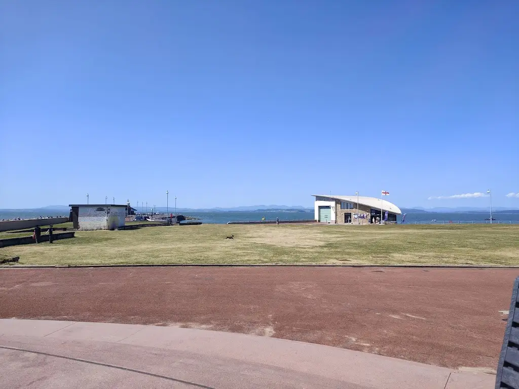 Hazard_The Rotunda bar_Heysham_review