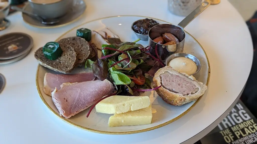 The Rotunda bar_Heysham_slider_image_2