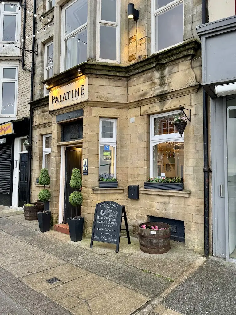 The Palatine - Cask Ale Bar restaurant in Heysham