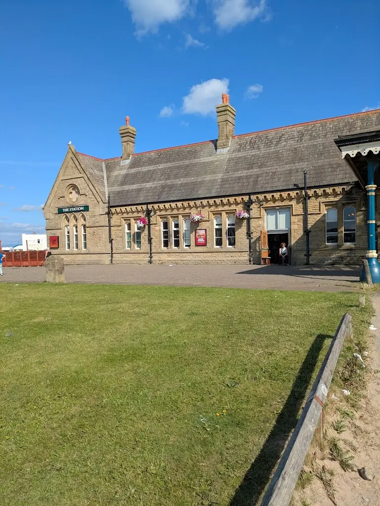 Angela Forrest_Station Promenade_Heysham_review