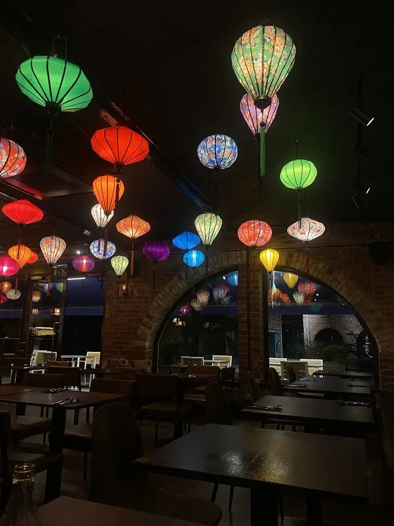 Hoiana Restaurant_Holbeck_slider_image_3