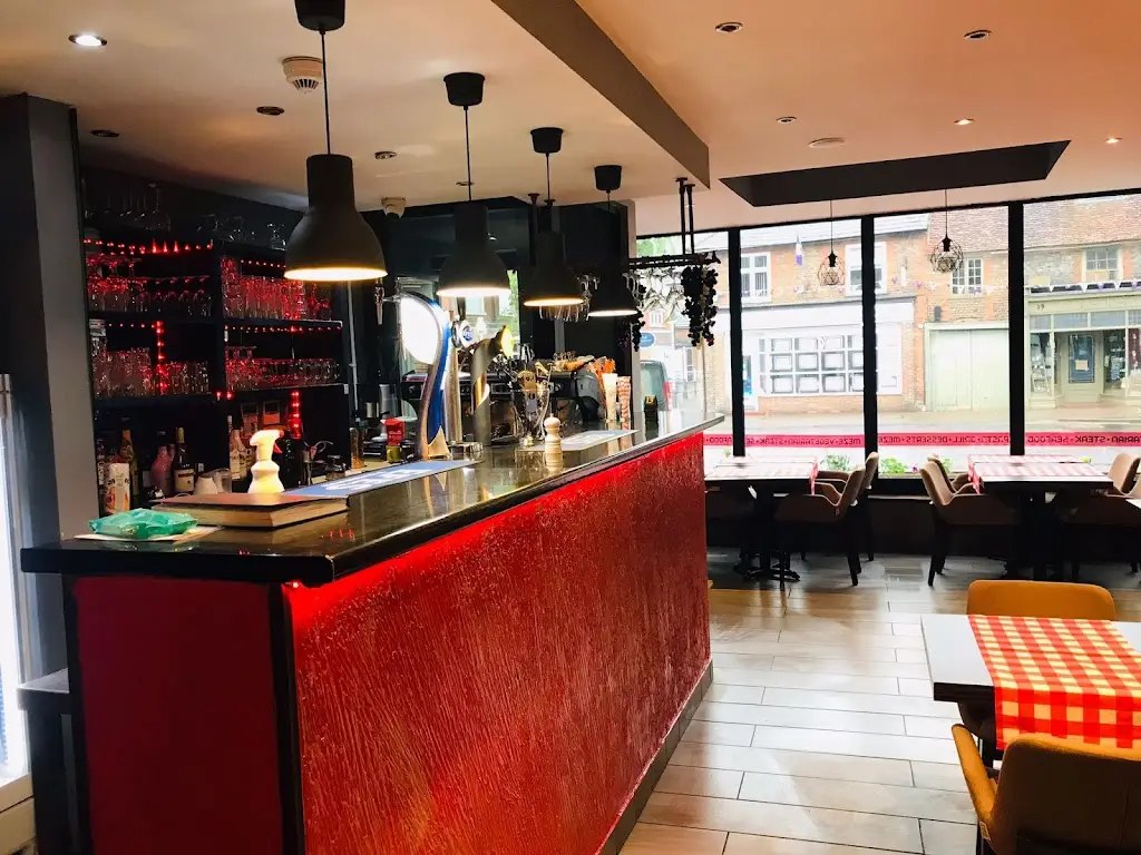 Number One Kitchen Turkish Restaurant ristorante a Hockliffe