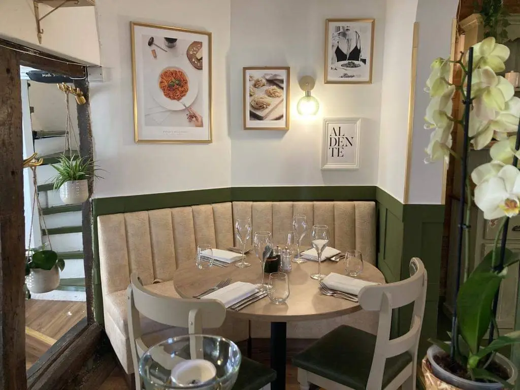 The Cottage Italian Bistrò & Bar_Hockliffe_slider_image_1