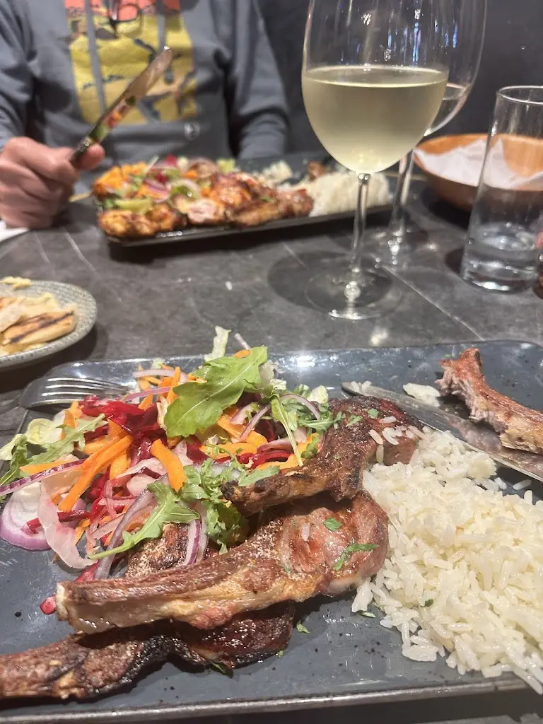 Amanda Longhurst_Mevan Restaurant & Bar_Hockliffe_review