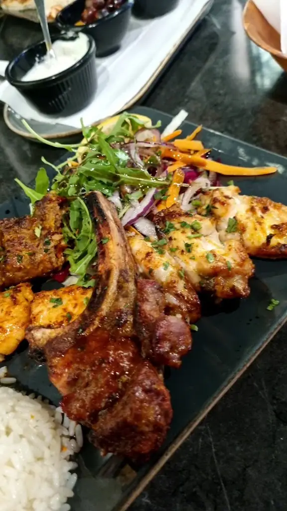 Mevan Restaurant & Bar_Hockliffe_slider_image_2