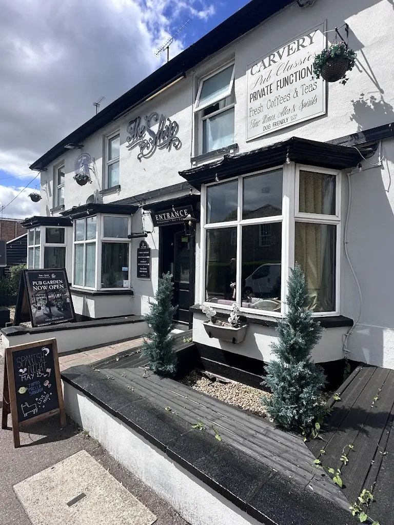 Bex Bradburn_The Ship Inn_Hockliffe_review