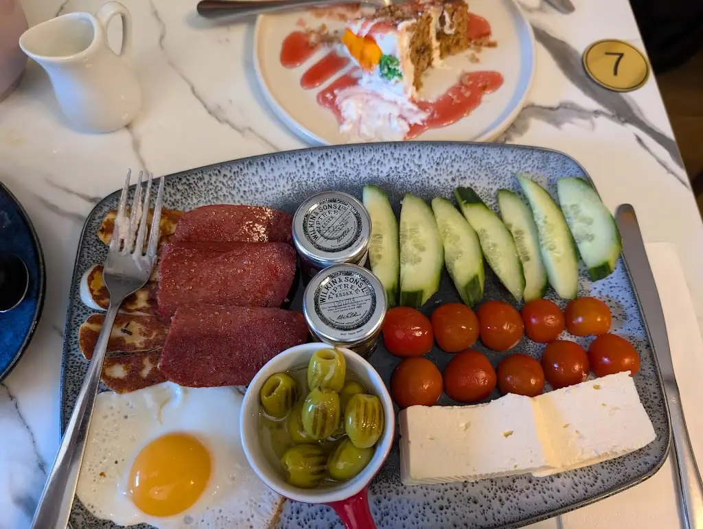 Cafe The Vibes_Hockliffe_slider_image_3