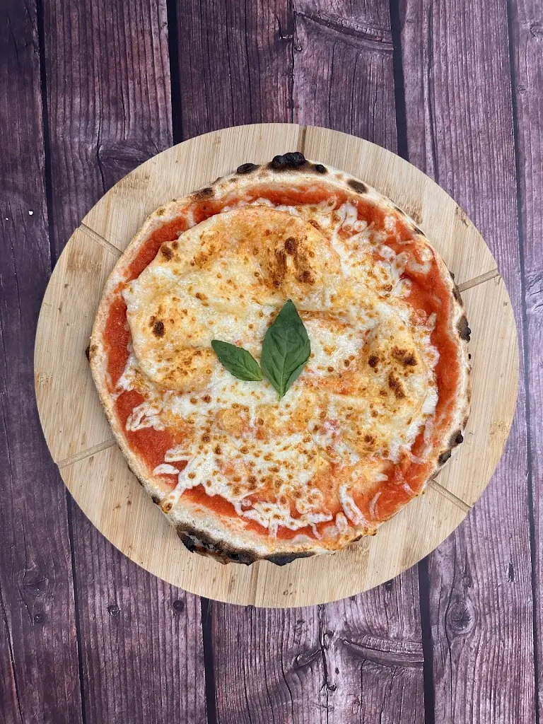 Amore Pizzeria_Hockliffe_slider_image_3