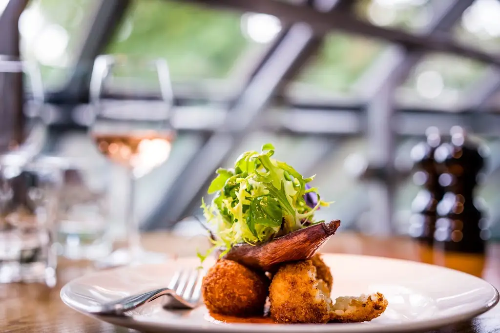 Lussmanns Brasserie_Hitchin_slider_image_3