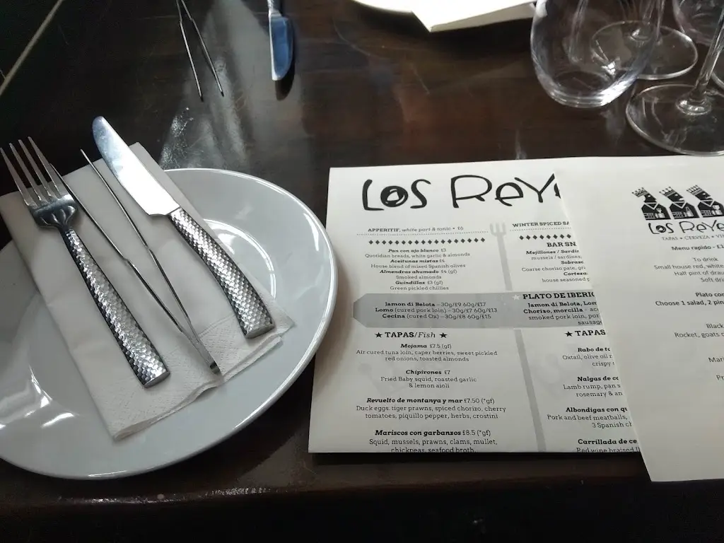 Menu_Los Reyes_Hitchin_image_4
