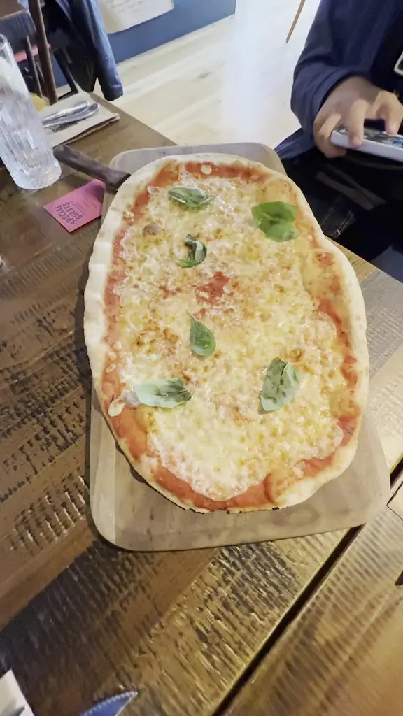 Zizzi - Hitchin_Hitchin_slider_image_2