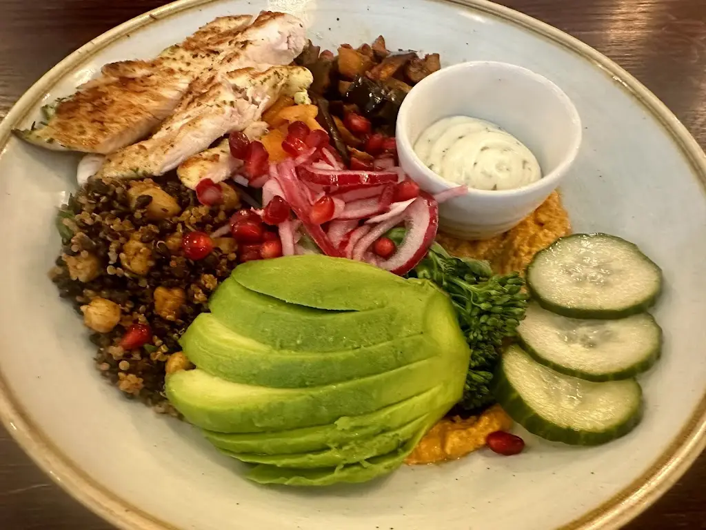 Tom_Granello Lounge_Hitchin_review