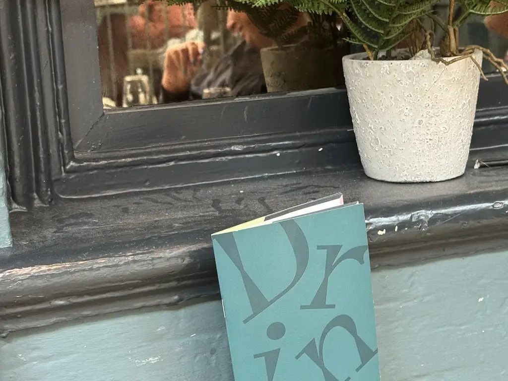 Anne Doheny_The Glasshouse_Hitchin_recensione