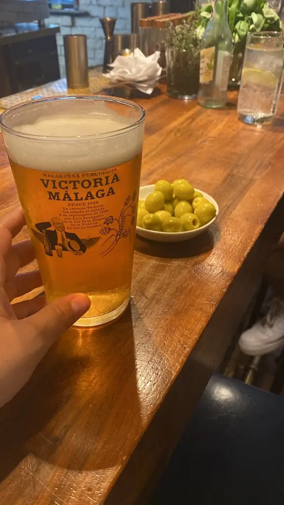 R Bawa_Bar Azita_Hitchin_review