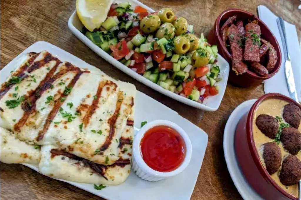 Bar Azita_Hitchin_slider_image_2