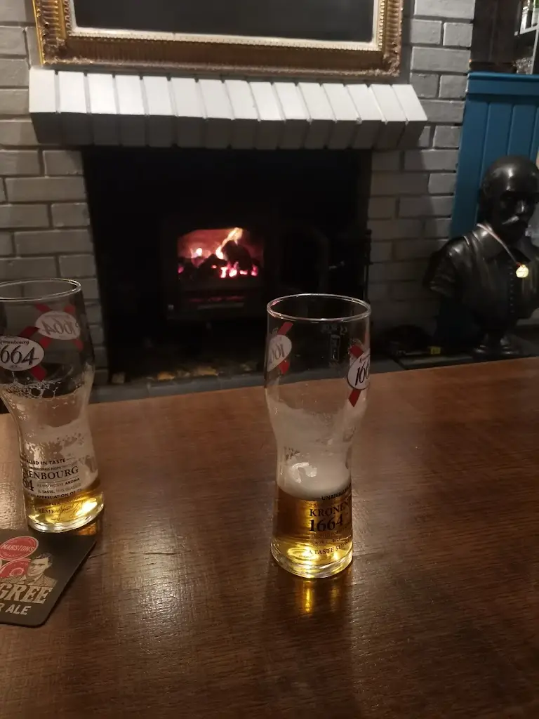 Menu_The Royal Oak_Holmwood_image_6