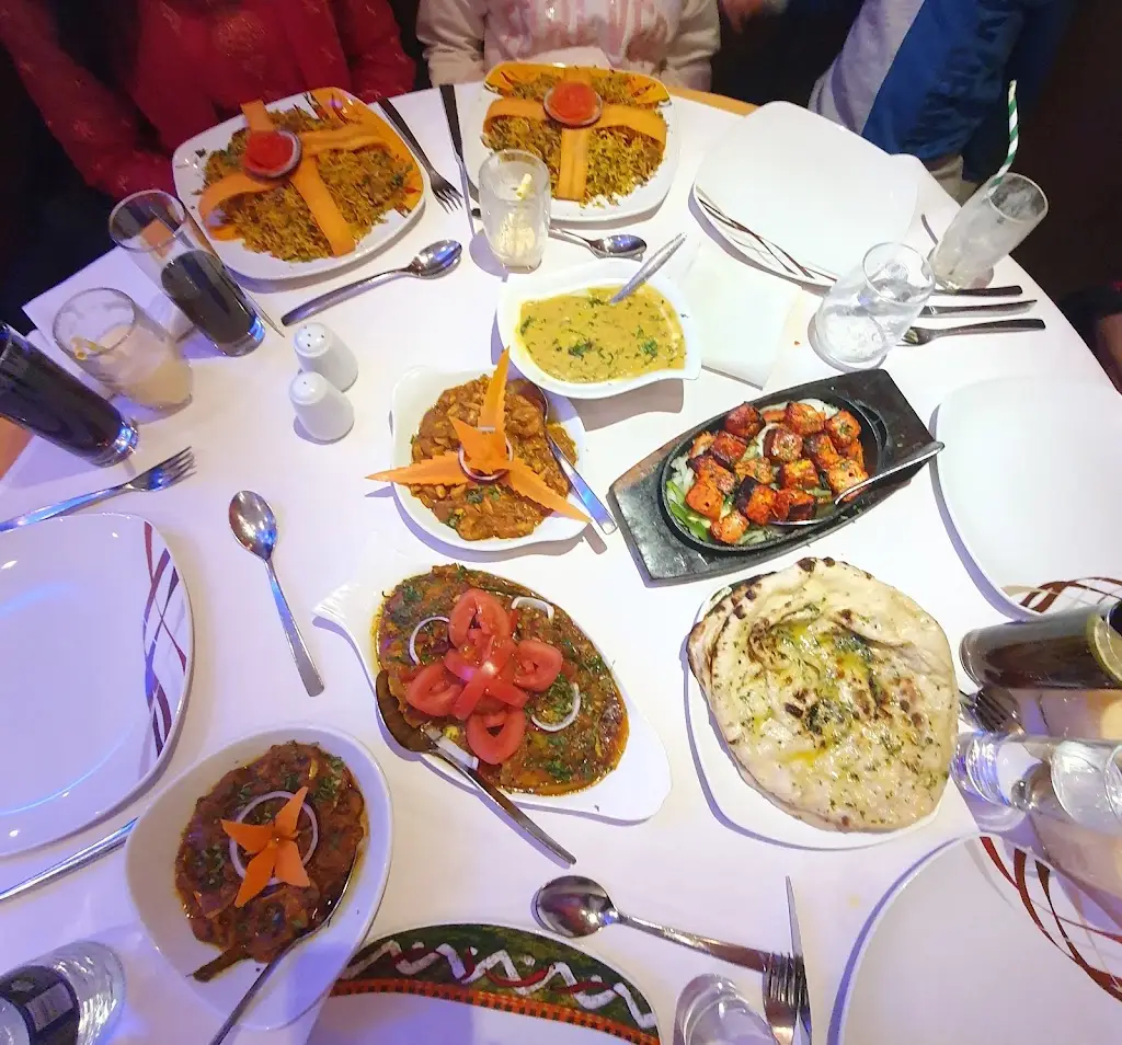 Shahnaj Akhtar_Red Chilli Restaurant_Holmwood_recensione