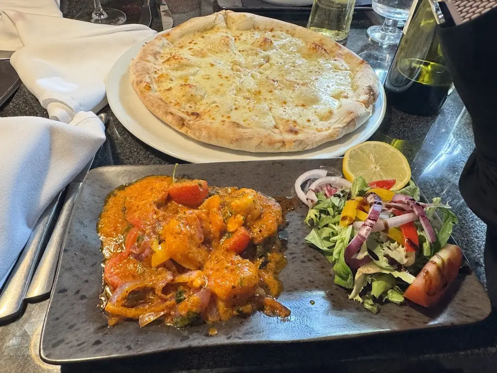 Arsha Rose Devasia_Don Alberto_Holmes Chapel_review