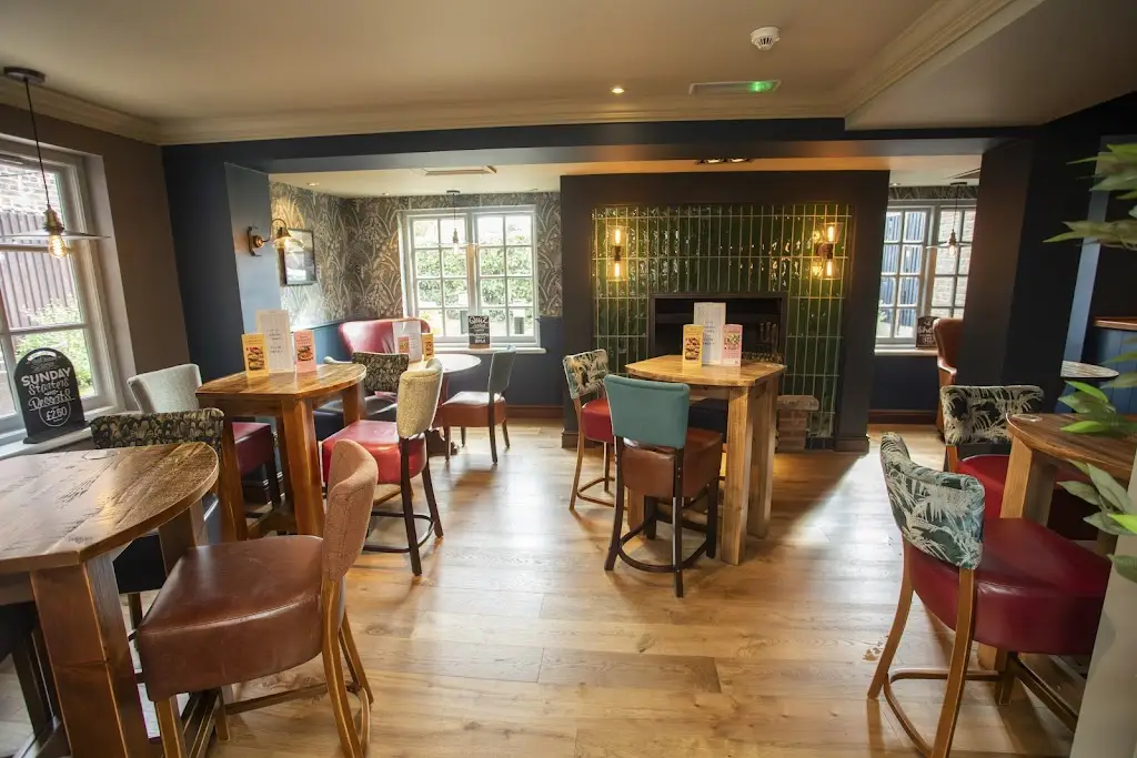 The Old Red Lion_Holmes Chapel_slider_image_1