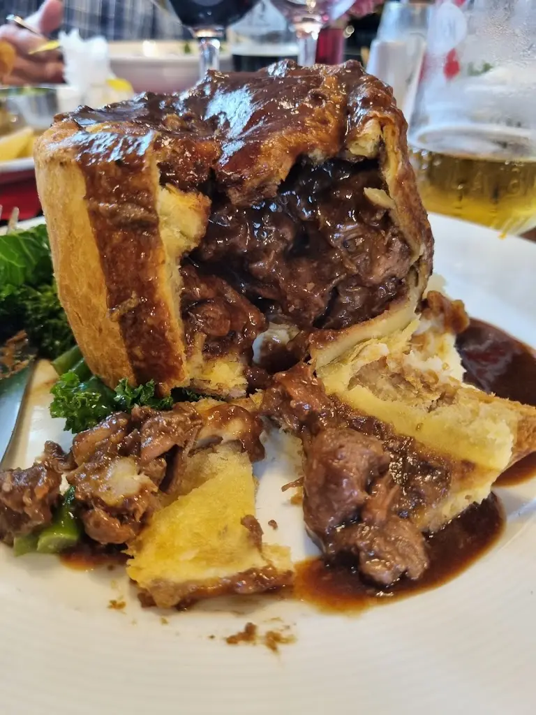 Ryan Berrisford_The Fox and Hounds_Holmes Chapel_review