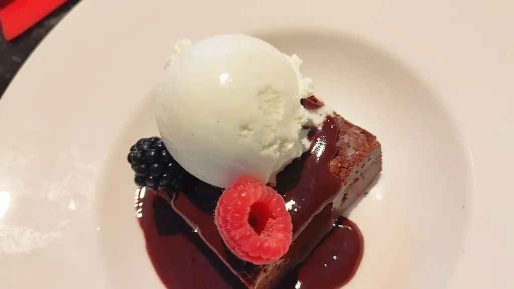 Gary Higginson_The Fox and Hounds_Holmes Chapel_review