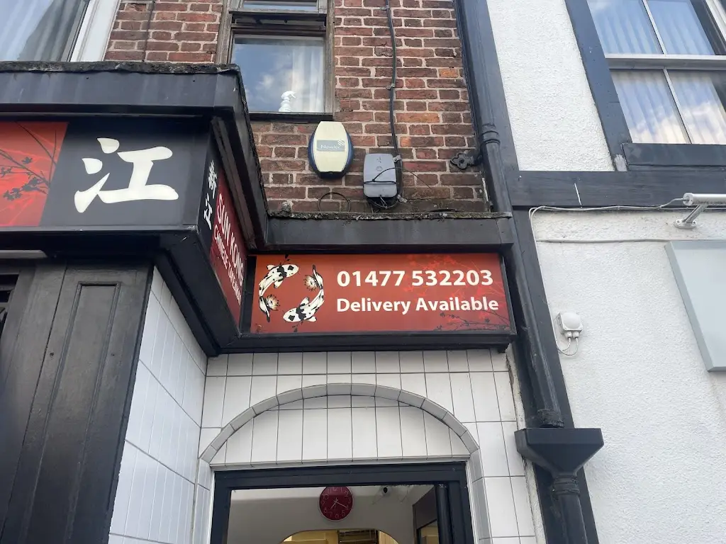 Sun Kong_Holmes Chapel_slider_image_2