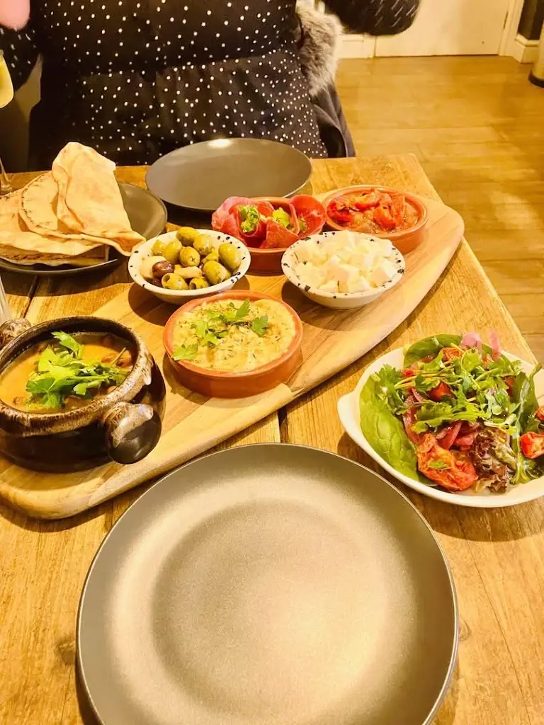 Gary Clough_CELESTE_Holmes Chapel_review