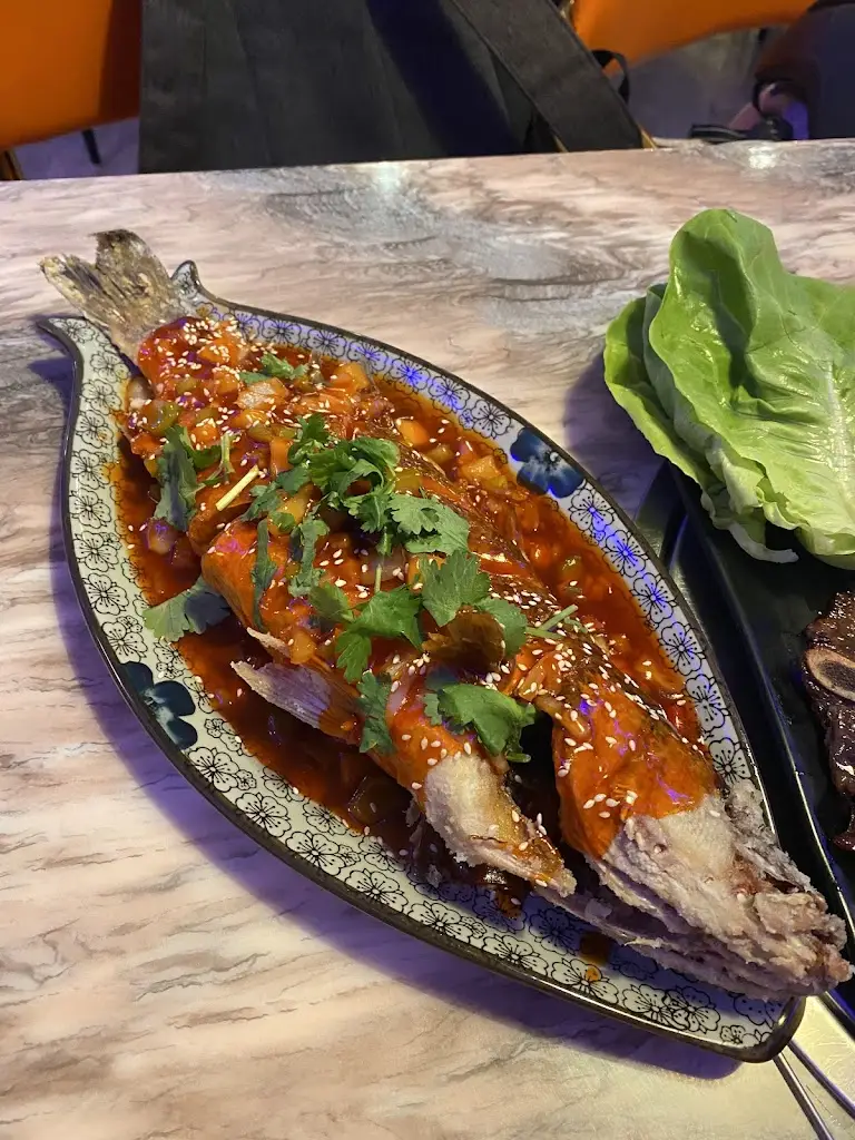 Xiaoyu Guo_蜀一蜀二 Shu La La_Holloway_review