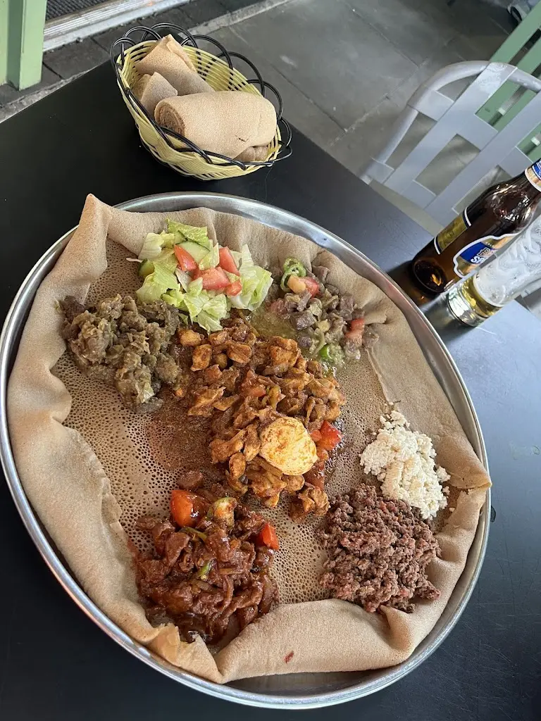 Yolanda Pollock_Wolkite Restaurant_Holloway_review