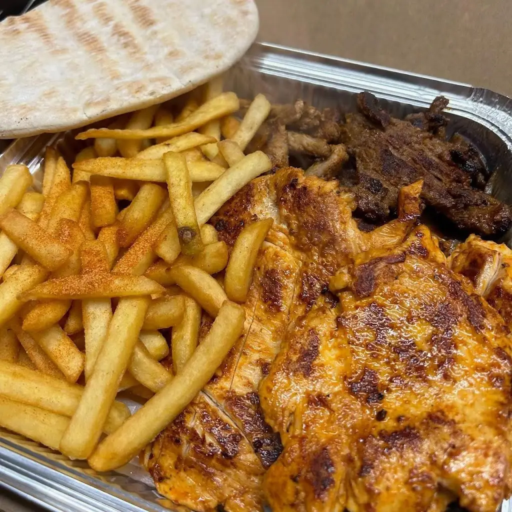 LOW STREET PIZZA_Holtby_slider_image_2