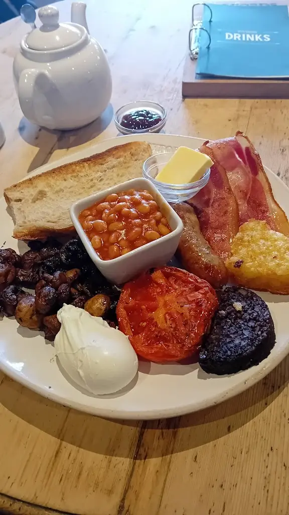 C K_Byfords_Holtby_review