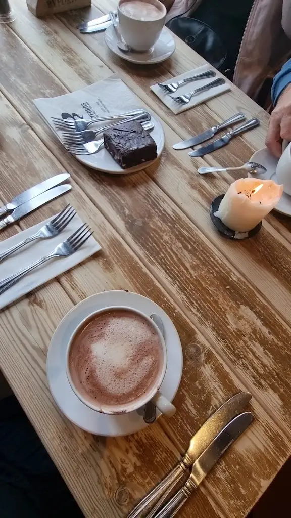 Byfords_Holtby_slider_image_2