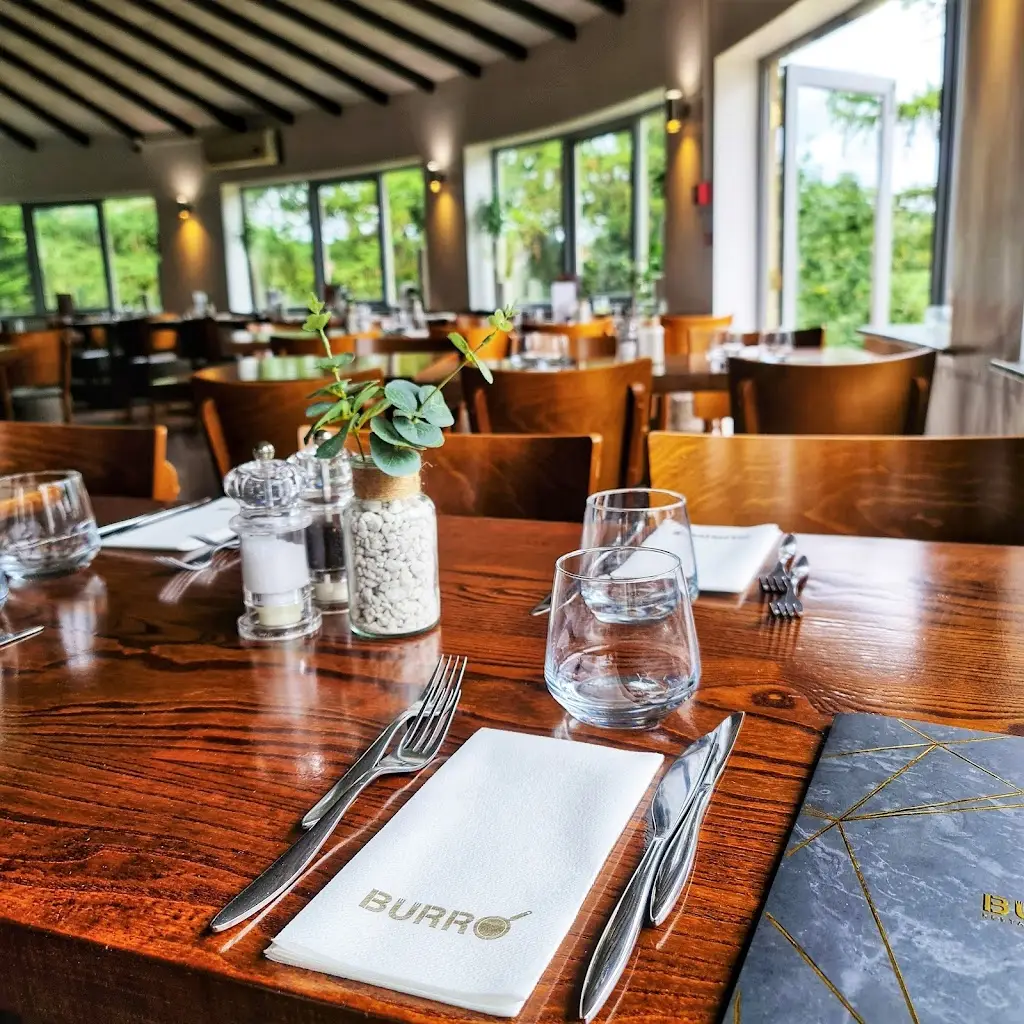 Burro Restaurant_Holtby_slider_image_1