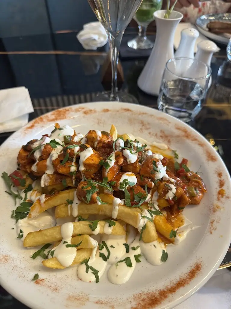 Ava Parker_Vlora Restaurant and Cocktail Bar_Higham Ferrers_review