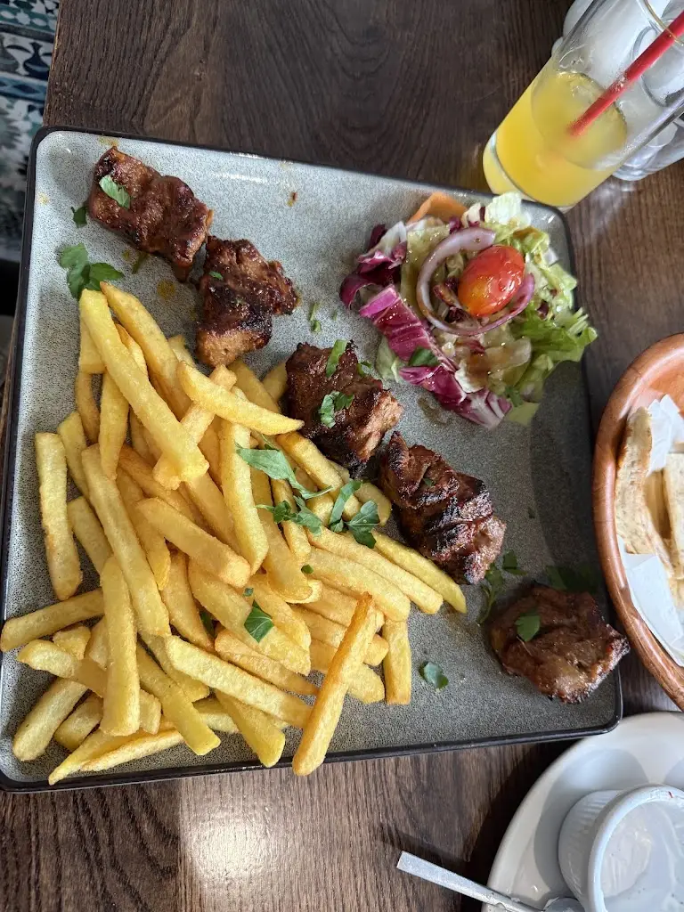 Rokka Turkish Mediteranean Bar & Grill_Higham Ferrers_slider_image_2