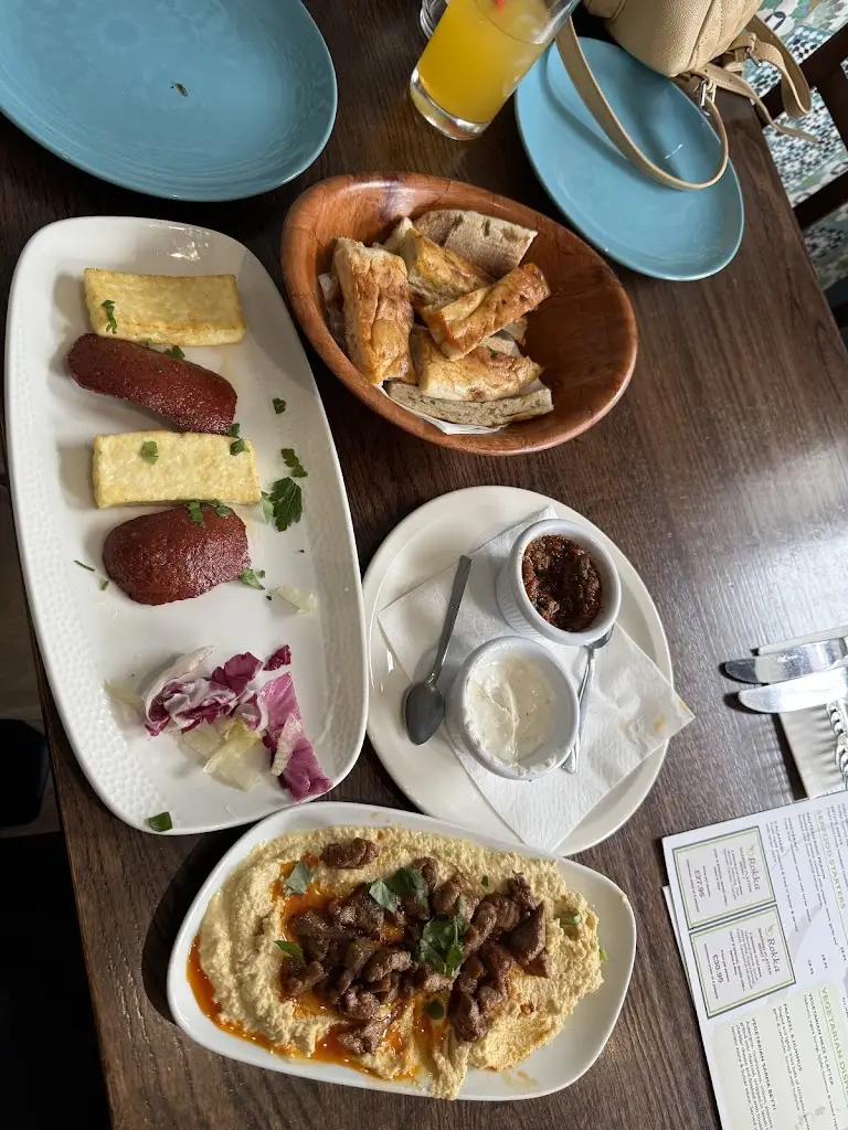 Rokka Turkish Mediteranean Bar & Grill_Higham Ferrers_slider_image_3