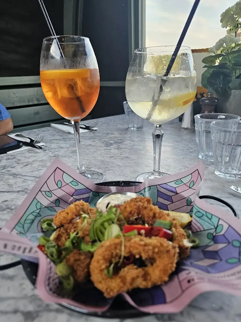 Tendai Masunda_Bill's Rushden Lakes_Higham Ferrers_review