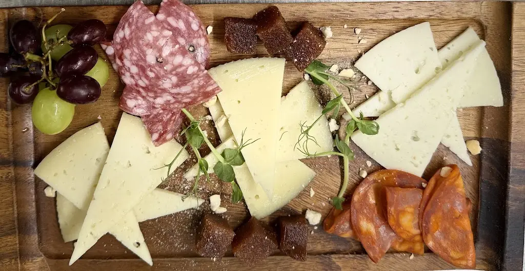 Tapas Tree Restaurant_Baildon_slider_image_3