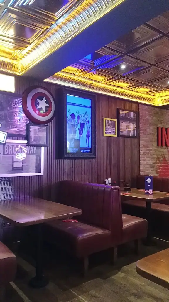 TGI Fridays - Rushden Lakes_Higham Ferrers_slider_image_2