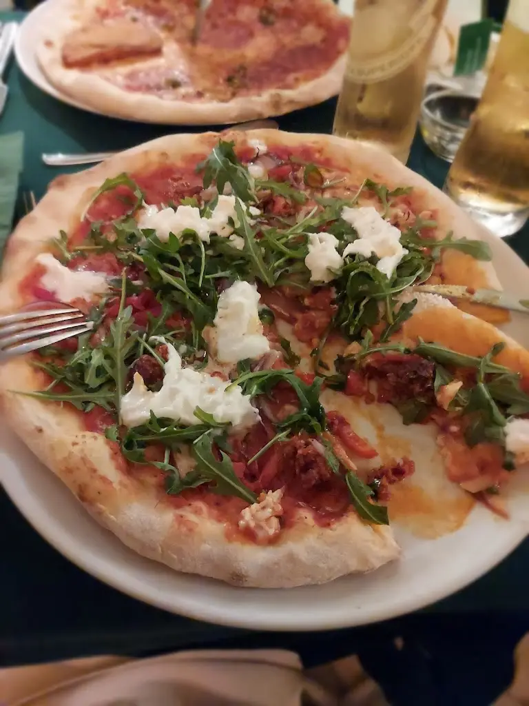 Menu_Pizzeria Venezia_Higham Ferrers_image_3