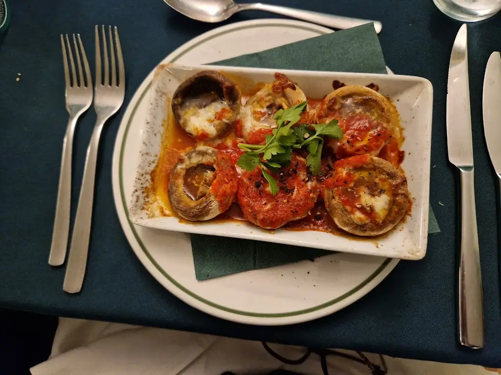 Menu_Pizzeria Venezia_Higham Ferrers_image_4