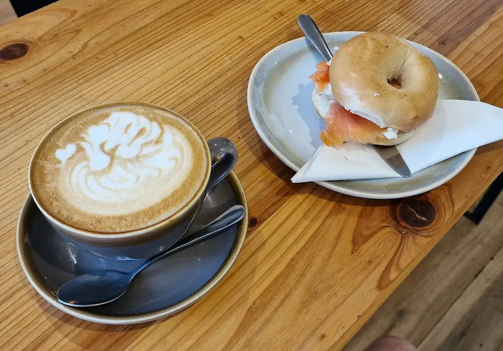 Kieran Giles_Happy Mondays Coffee Co._Higham Ferrers_review