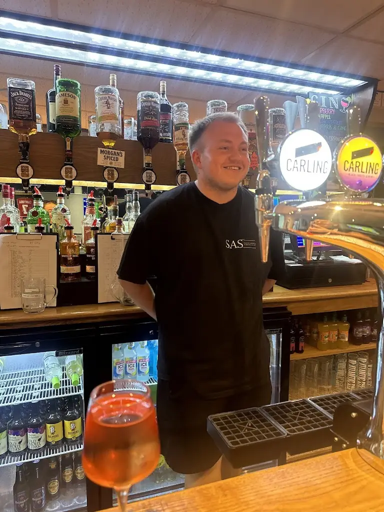 Charlotte Bedford_Higham Sports & Social Club _Higham Ferrers_review